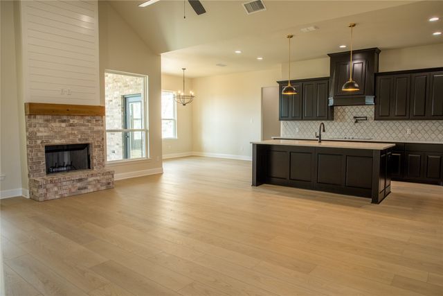 201 Belmont Drive, Willow Park, TX 76087