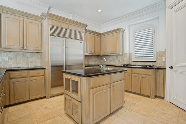 2200 Woodbridge Drive, Mckinney, TX 75072