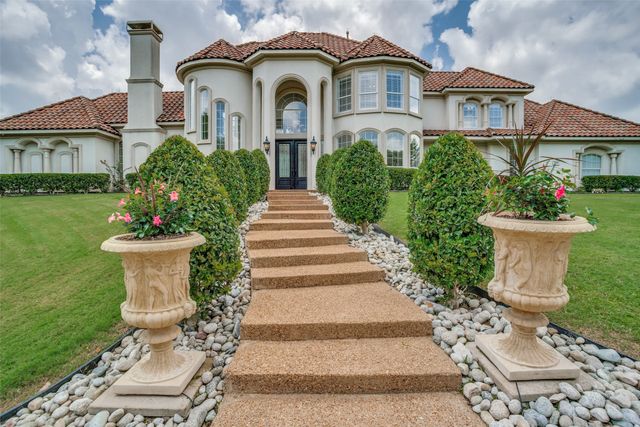 2200 Woodbridge Drive, Mckinney, TX 75072