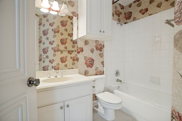 2200 Woodbridge Drive, Mckinney, TX 75072