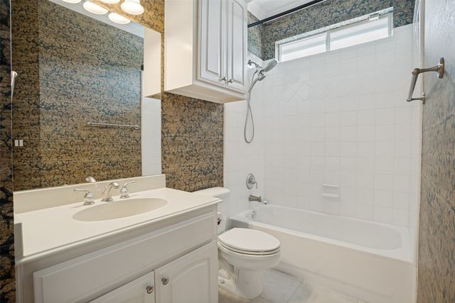 2200 Woodbridge Drive, Mckinney, TX 75072
