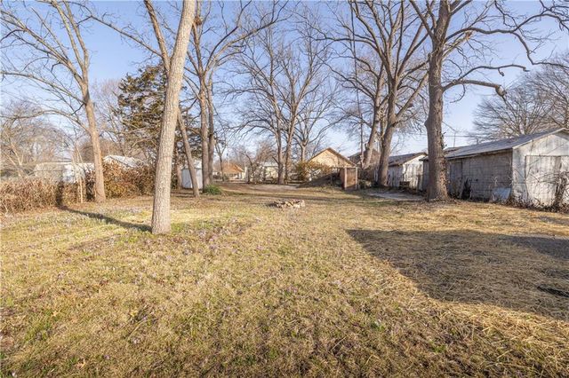 322 Front Street, Grain Valley, MO 64029