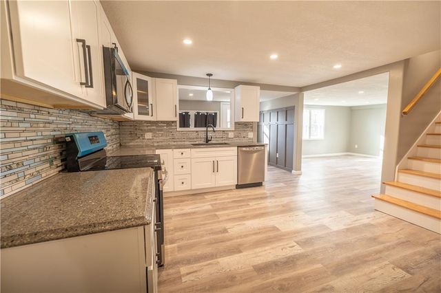 322 Front Street, Grain Valley, MO 64029