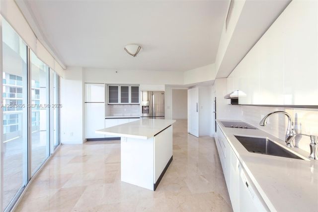 2127 Brickell Avenue 2504, Miami, FL 33129