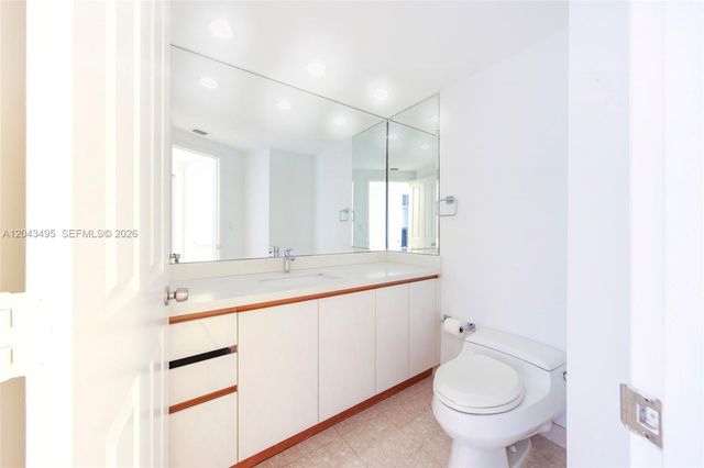 2127 Brickell Avenue 2504, Miami, FL 33129