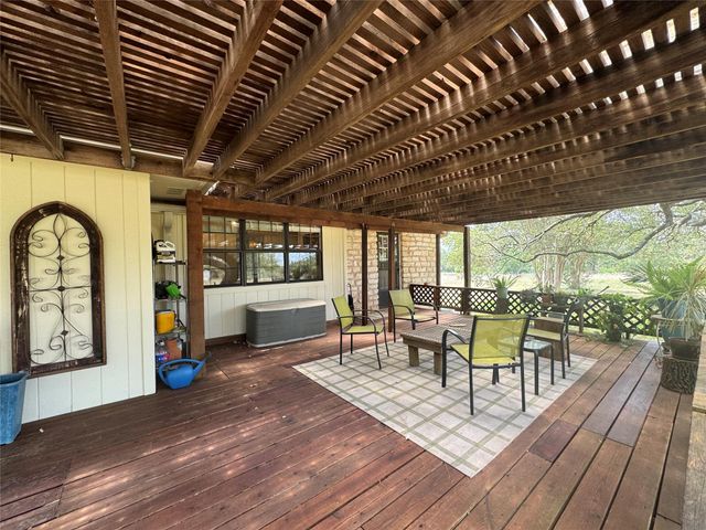 4006 Spanish Oak LN, Dripping Springs, TX 78620