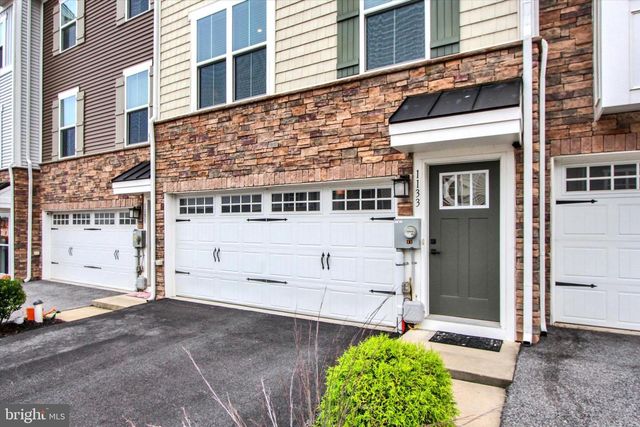 1133 ROSECROFT LN, York, PA 17403