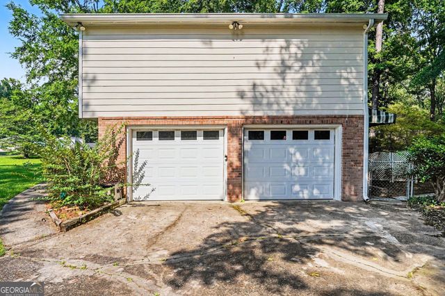 752 Springdale Woods Drive, Macon, GA 31210