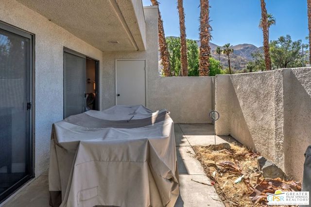 805 E Arenas Road, Palm Springs, CA 92262
