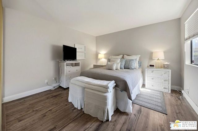 805 E Arenas Road, Palm Springs, CA 92262
