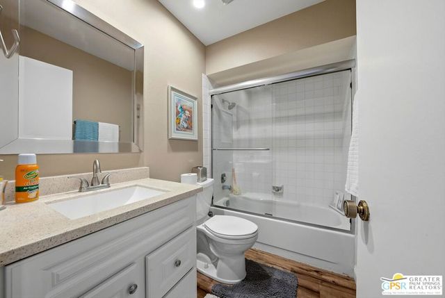 805 E Arenas Road, Palm Springs, CA 92262