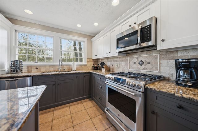 3460 Woodlands Circle, Walworth, NY 14502