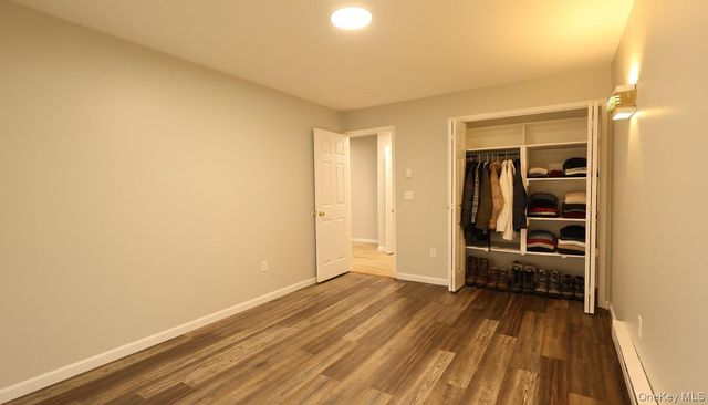 422 Fox Run Lane, Carmel, NY 10512