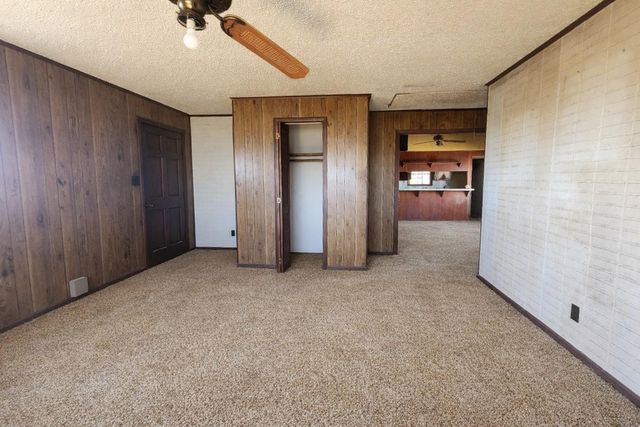 2614 Bayou Drive, Angleton, TX 77515