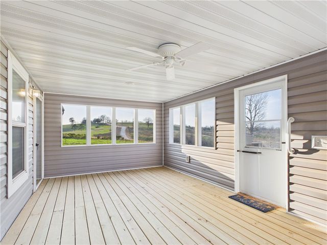 10881 Rainbow Ridge Road, Omaha, AR 72662