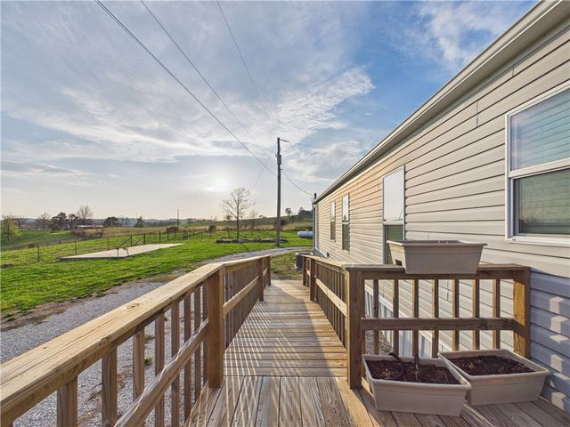 10881 Rainbow Ridge Road, Omaha, AR 72662