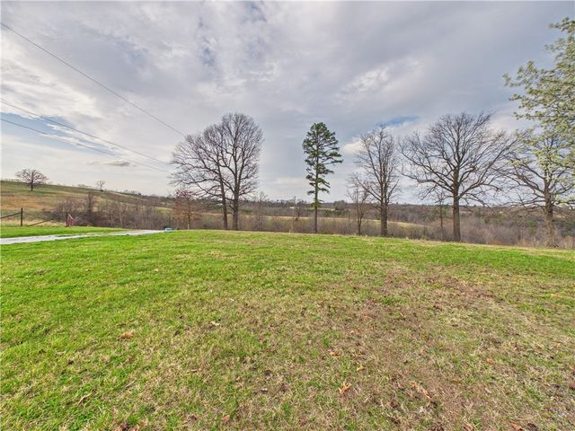 10881 Rainbow Ridge Road, Omaha, AR 72662