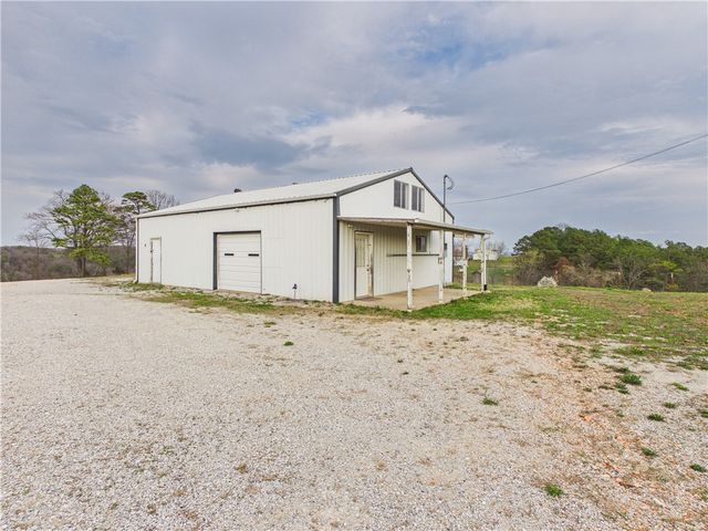 10881 Rainbow Ridge Road, Omaha, AR 72662