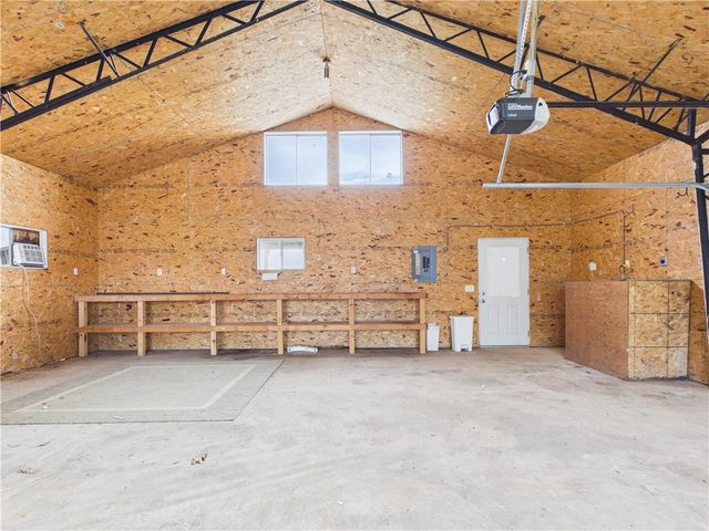 10881 Rainbow Ridge Road, Omaha, AR 72662