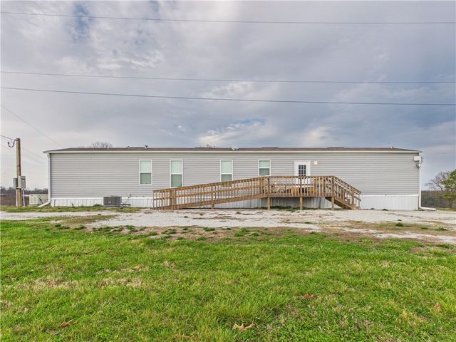 10881 Rainbow Ridge Road, Omaha, AR 72662