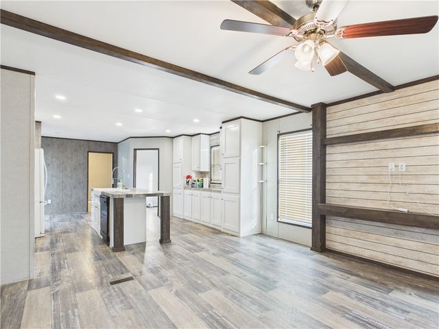 10881 Rainbow Ridge Road, Omaha, AR 72662