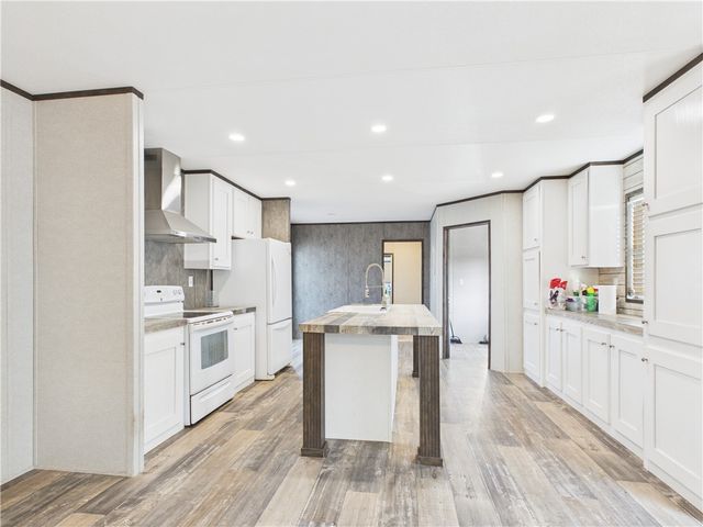 10881 Rainbow Ridge Road, Omaha, AR 72662