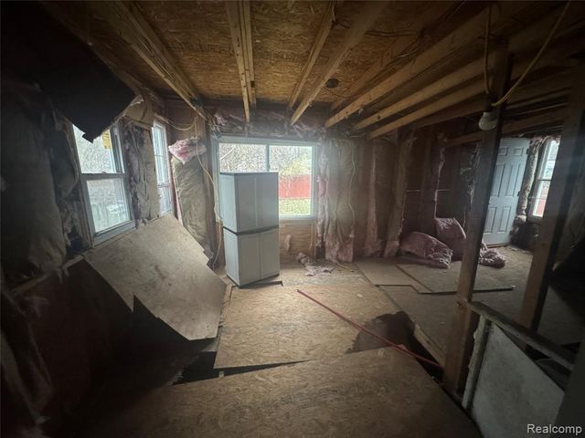 17229 Heyden Street, Detroit, MI 48219