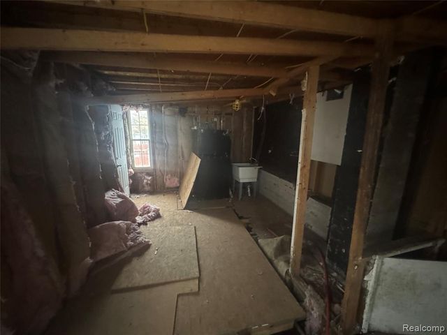 17229 Heyden Street, Detroit, MI 48219