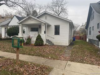 17229 Heyden Street, Detroit, MI 48219