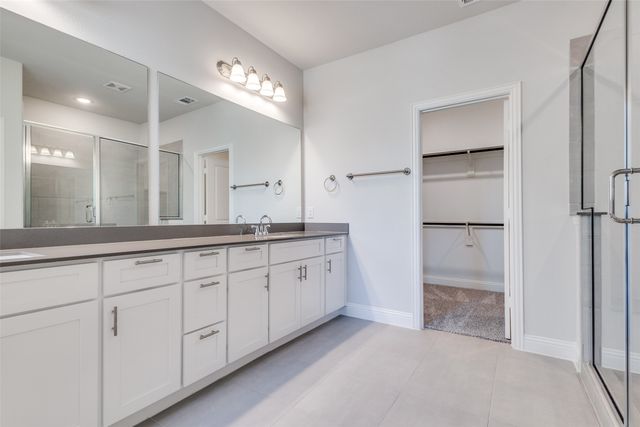 528 Hutchinson Lane, Lewisville, TX 75077