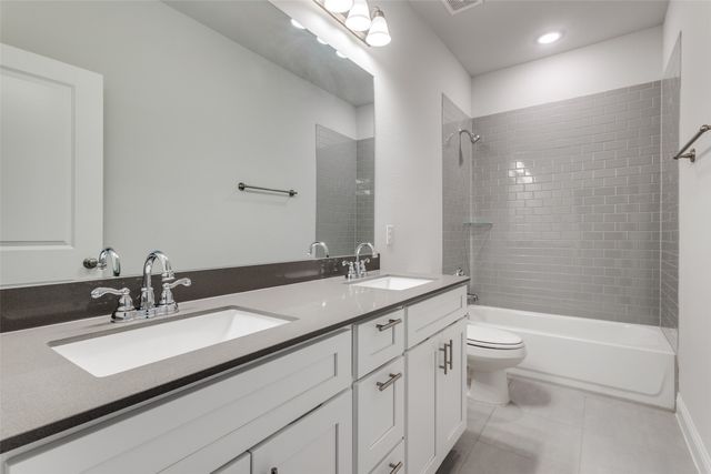 528 Hutchinson Lane, Lewisville, TX 75077