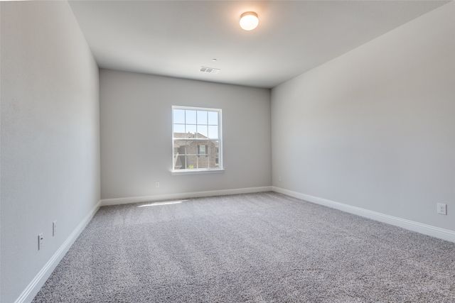 528 Hutchinson Lane, Lewisville, TX 75077