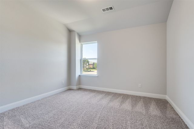 528 Hutchinson Lane, Lewisville, TX 75077