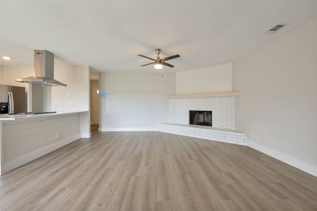 5548 Russell Drive, The Colony, TX 75056