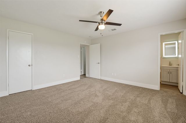5548 Russell Drive, The Colony, TX 75056