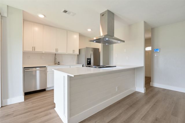 5548 Russell Drive, The Colony, TX 75056