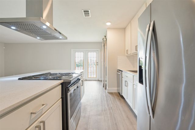 5548 Russell Drive, The Colony, TX 75056