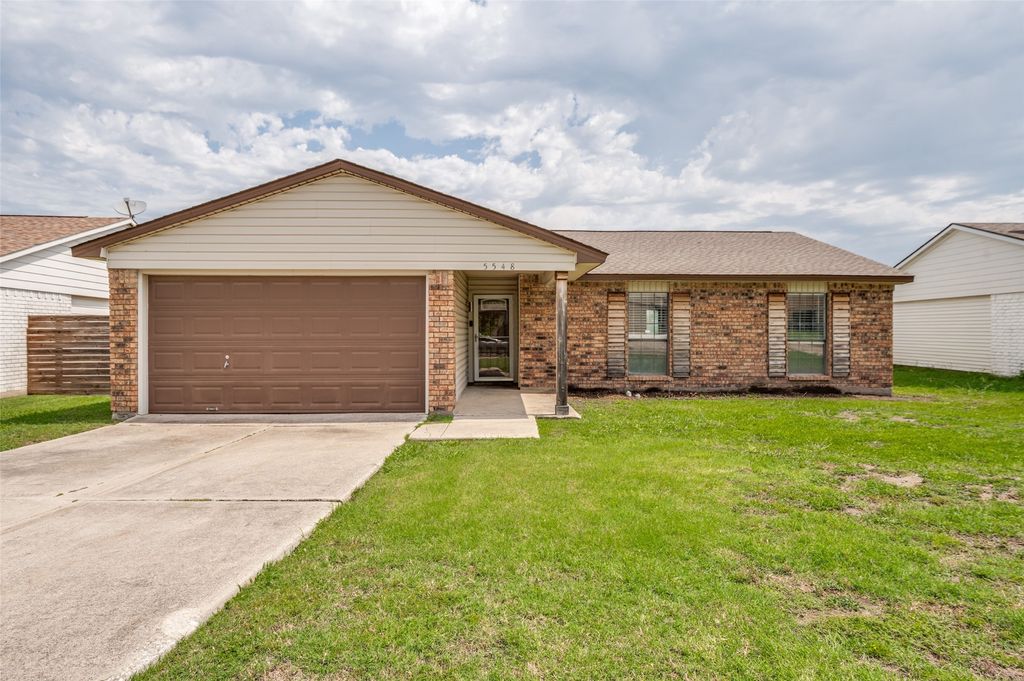 5548 Russell Drive, The Colony, TX 75056