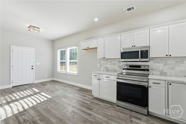 150 Darling Street, Savannah, GA 31408