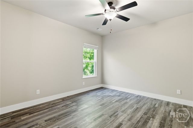 150 Darling Street, Savannah, GA 31408