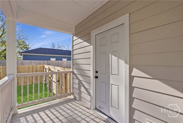 150 Darling Street, Savannah, GA 31408