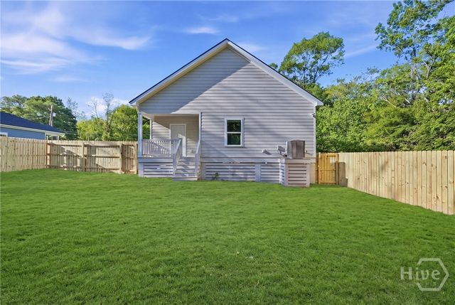 150 Darling Street, Savannah, GA 31408