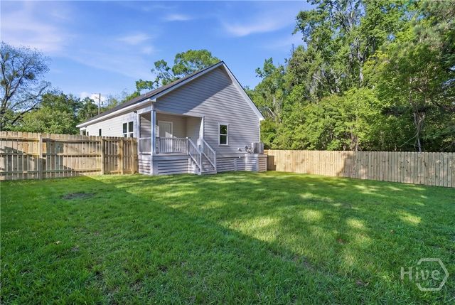 150 Darling Street, Savannah, GA 31408