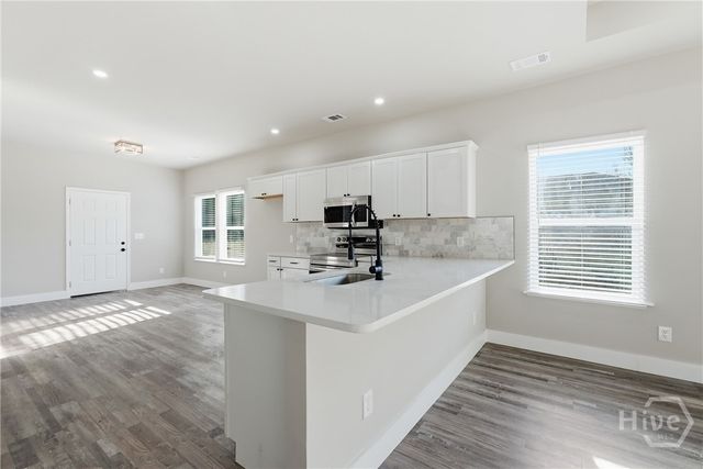 150 Darling Street, Savannah, GA 31408