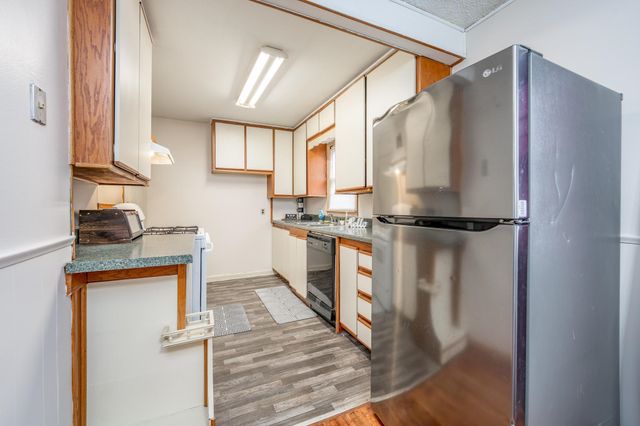 1608 Drollinger St, Wichita, KS 67218