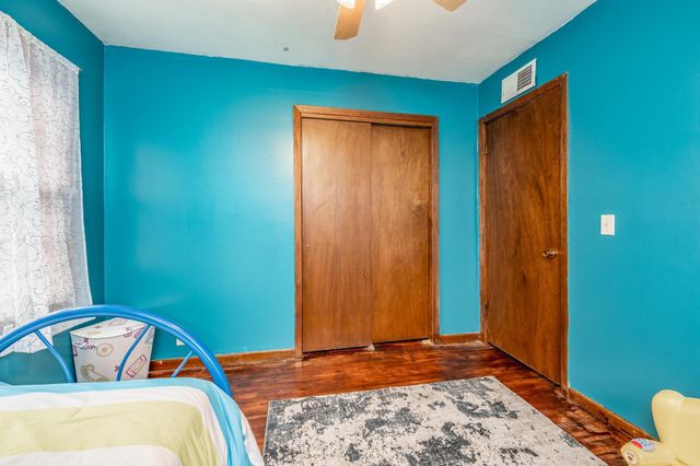 1608 Drollinger St, Wichita, KS 67218