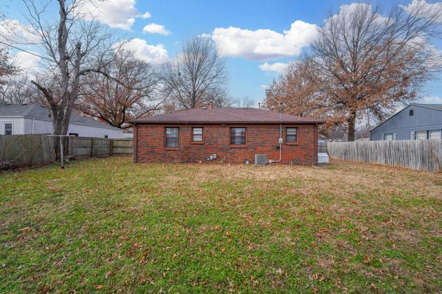 1608 Drollinger St, Wichita, KS 67218