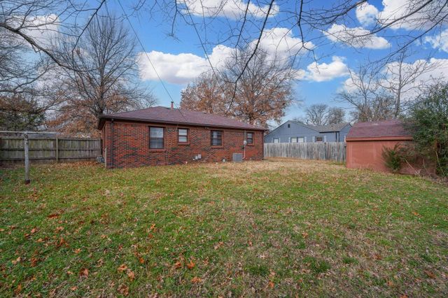 1608 Drollinger St, Wichita, KS 67218