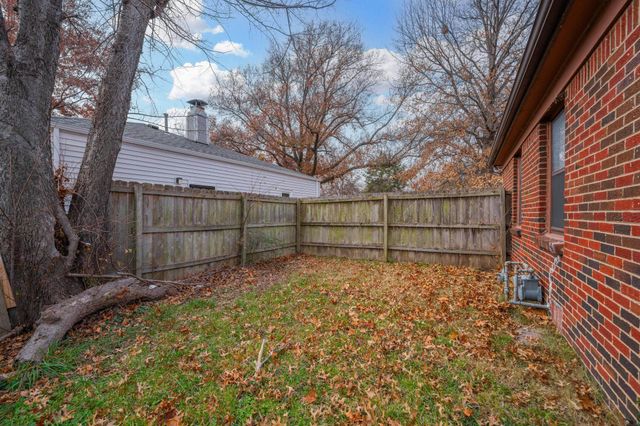 1608 Drollinger St, Wichita, KS 67218