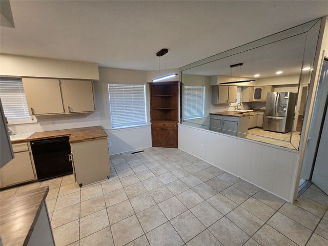 5323 Dazzle Drive, Dallas, TX 75232